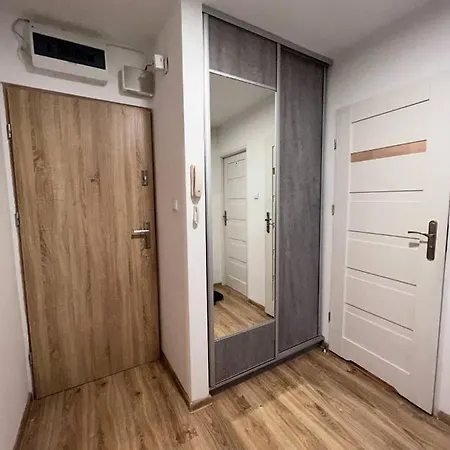 Cozy, Spacious In A Three-room In The Very Center Of Guest house Warsaw