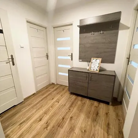 Cozy, Spacious In A Three-room In The Very Center Of